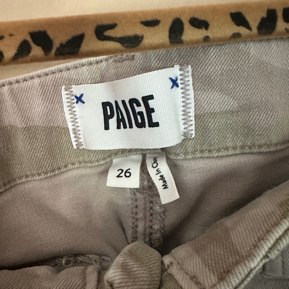 PAIGE Camo Jean Joggers Size 26 Utility Ankle Zip Pants Neutral Camouflage - Picture 5 of 9